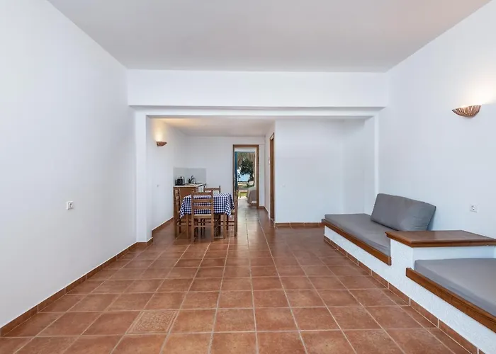 Olympia Mare Aparthotel 2*