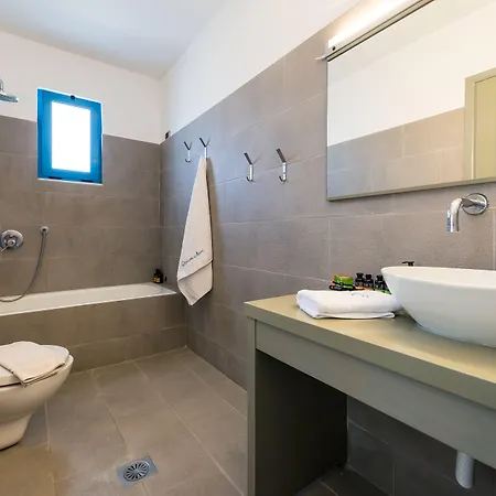 Olympia Mare Aparthotel 4*