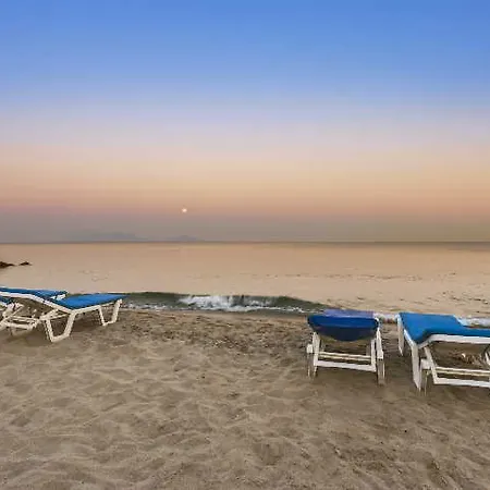 Olympia Mare Aparthotel 4*