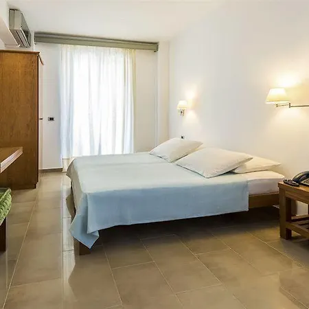 Aparthotel Olympia Mare 4*