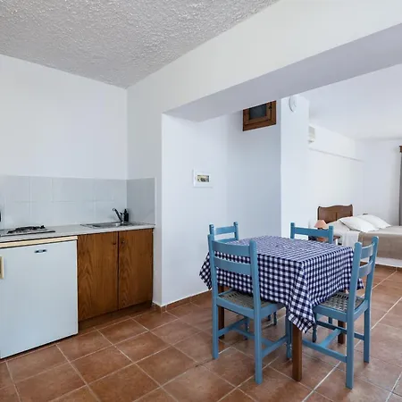 Olympia Mare Aparthotel 2*