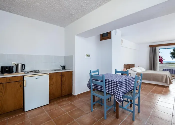 Olympia Mare Aparthotel 2*